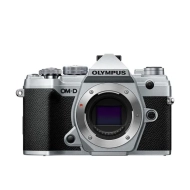 Aparat Olympus OM-D E-M5 Mark III body srebrny