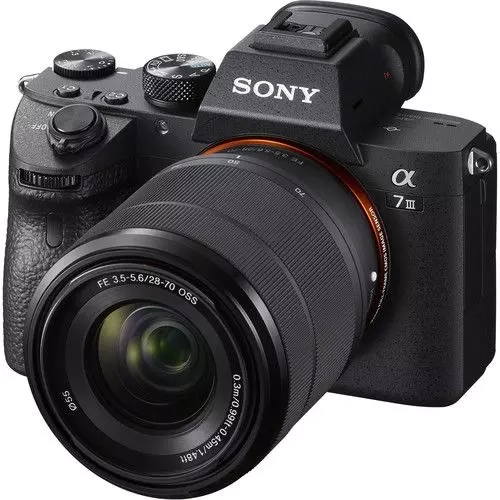 Aparat Sony a7 III + 28-70 mm f/3.5-5.6