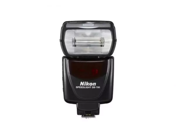 Lampa błyskowa Nikon SB-700