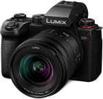 Aparat Panasonic Lumix DC-S5II + 20-60 mm f/3.5-5.6 + 50 mm f/1.8