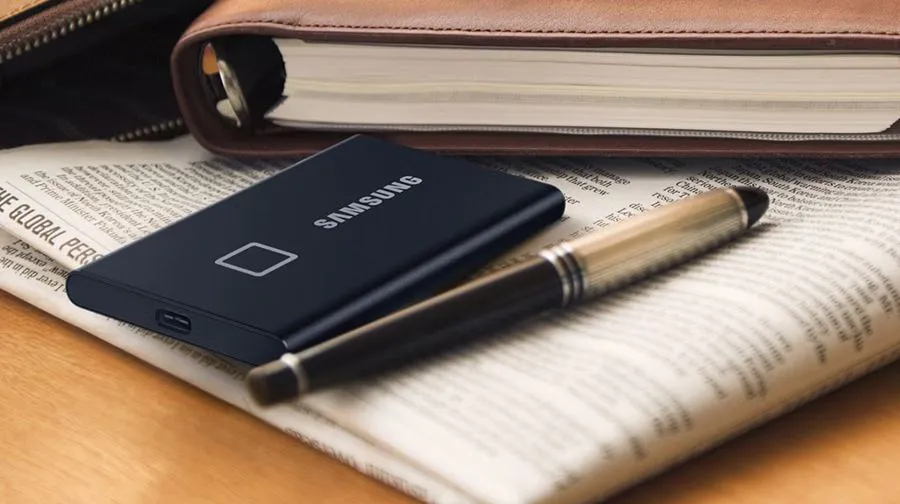 Dysk Samsung Portable SSD T7 Touch USB 3.2 2 TB czarny