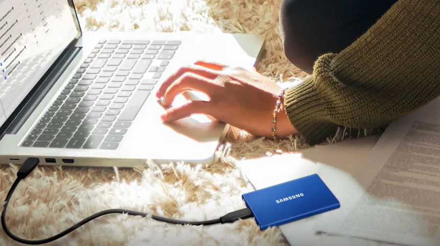 Dysk Samsung Portable SSD T7 USB 3.2 1 TB czerwony