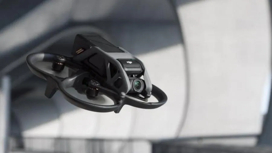 Dron DJI Avata Fly Smart Combo (DJI Goggles V2)