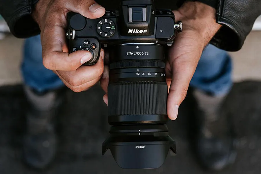 Aparat Nikon Z5 + Nikkor 24-200 mm f/4-6.3 VR
