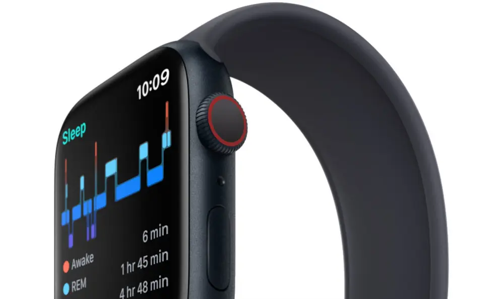 Apple Watch Series 8 LTE z kopertą 45 mm z aluminium w kolorze księżycowa poświata z paskiem sportowym w kolorze księżycowa poświata