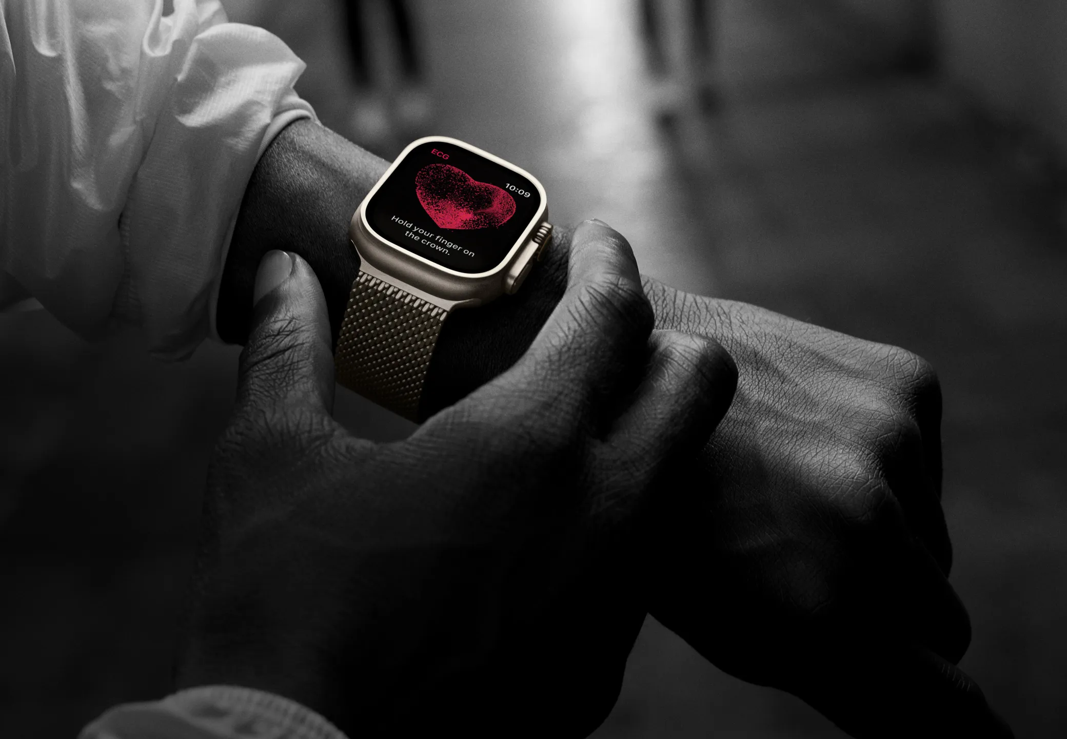 Apple Watch Ultra 2 LTE 49 mm czarna koperta tytanowa + pasek Ocean Black